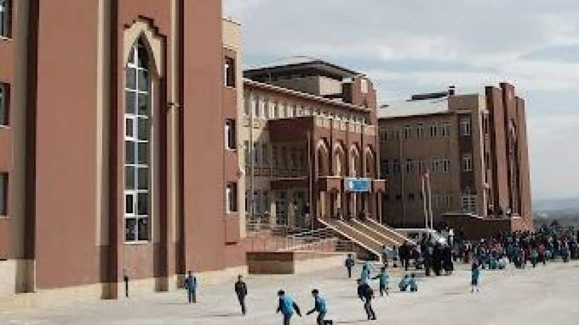 TOKİ Şehit Piyade Onbaşı Murat Sıtkı Ortaokulu Fotoğrafı